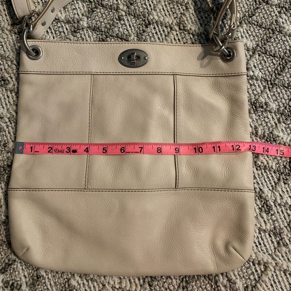 **NEW** Fossil purse - Picture 6 of 7